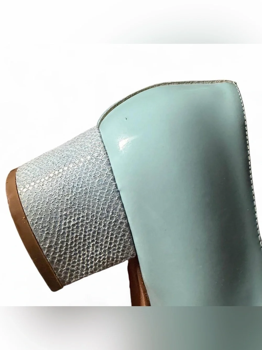 Carel Kina patent blue Mary Janes